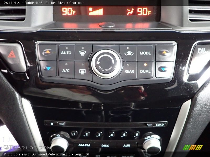 Brilliant Silver / Charcoal 2014 Nissan Pathfinder S