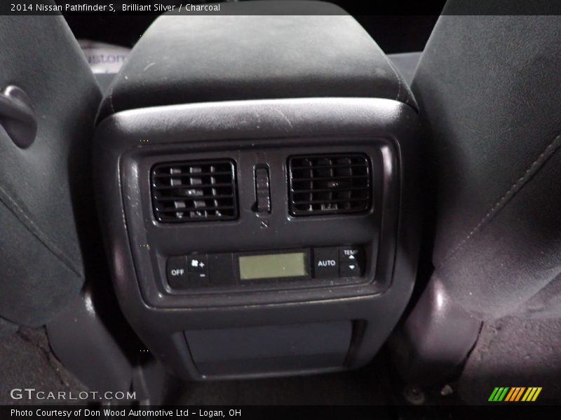 Brilliant Silver / Charcoal 2014 Nissan Pathfinder S