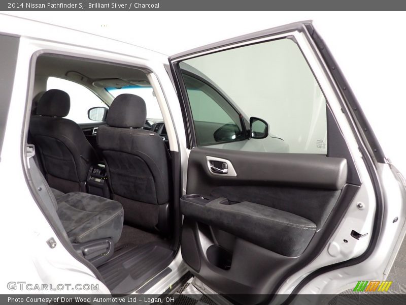 Brilliant Silver / Charcoal 2014 Nissan Pathfinder S