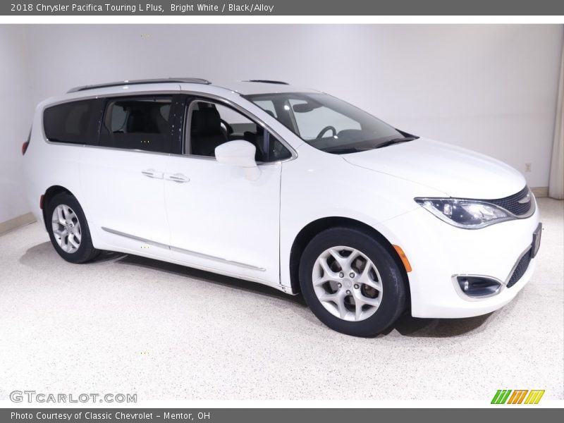 Bright White / Black/Alloy 2018 Chrysler Pacifica Touring L Plus