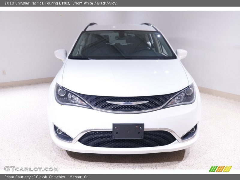 Bright White / Black/Alloy 2018 Chrysler Pacifica Touring L Plus
