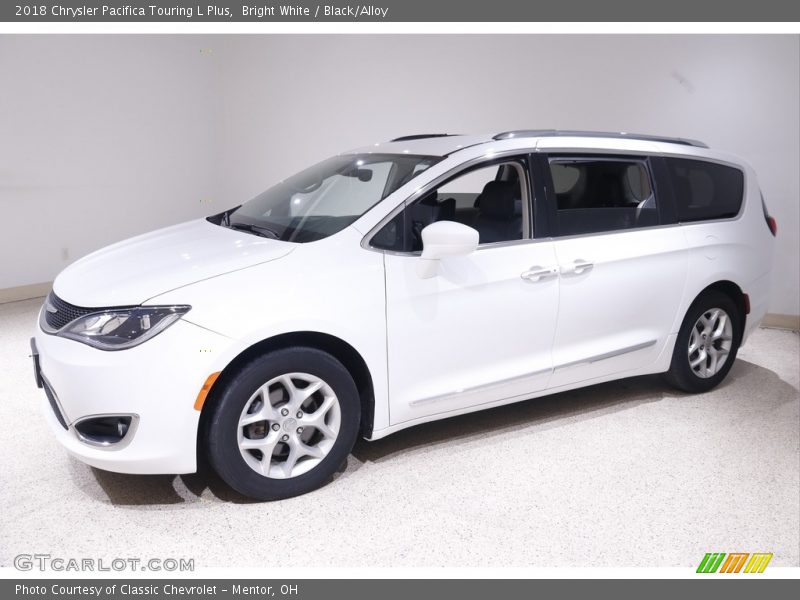 Bright White / Black/Alloy 2018 Chrysler Pacifica Touring L Plus