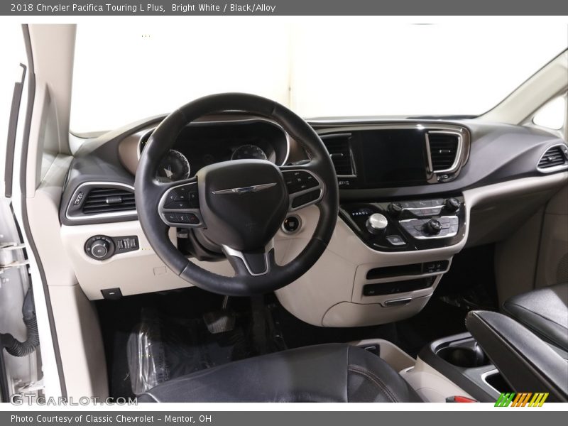 Bright White / Black/Alloy 2018 Chrysler Pacifica Touring L Plus