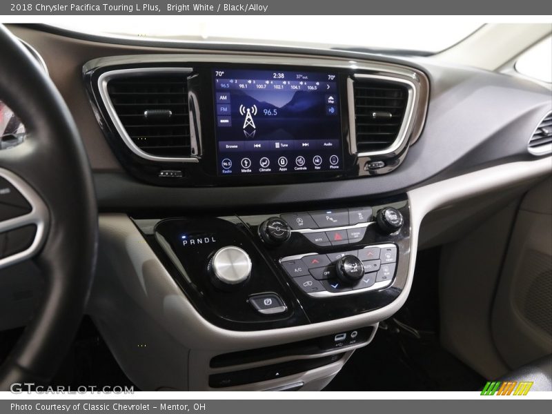 Bright White / Black/Alloy 2018 Chrysler Pacifica Touring L Plus