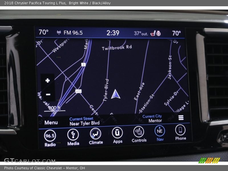 Bright White / Black/Alloy 2018 Chrysler Pacifica Touring L Plus