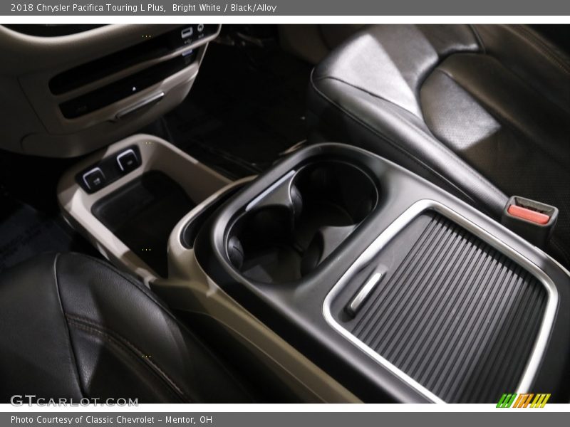 Bright White / Black/Alloy 2018 Chrysler Pacifica Touring L Plus