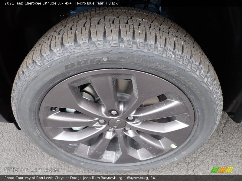 Hydro Blue Pearl / Black 2021 Jeep Cherokee Latitude Lux 4x4