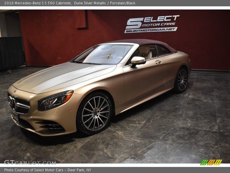 Dune Silver Metallic / Porcelain/Black 2019 Mercedes-Benz S S 560 Cabriolet