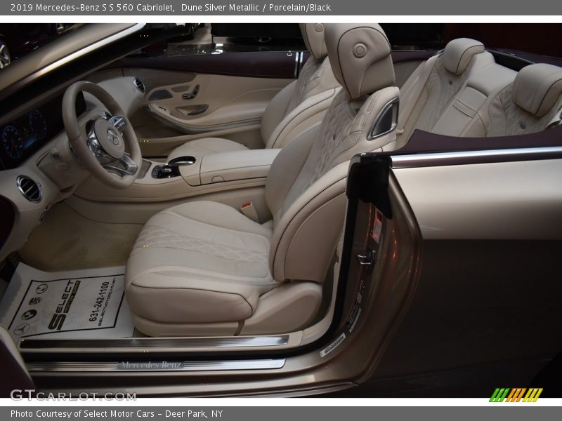 Dune Silver Metallic / Porcelain/Black 2019 Mercedes-Benz S S 560 Cabriolet