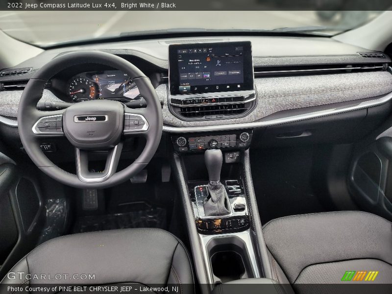 Bright White / Black 2022 Jeep Compass Latitude Lux 4x4