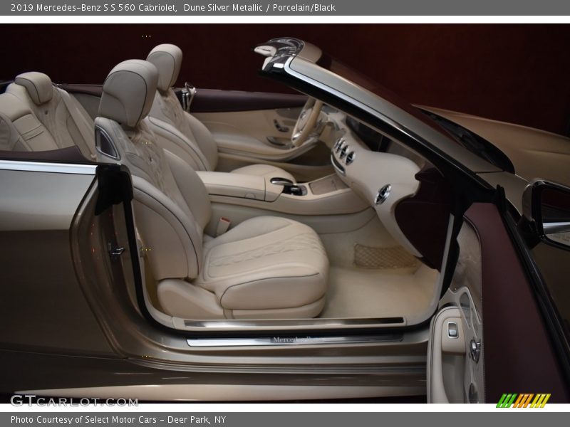 Dune Silver Metallic / Porcelain/Black 2019 Mercedes-Benz S S 560 Cabriolet