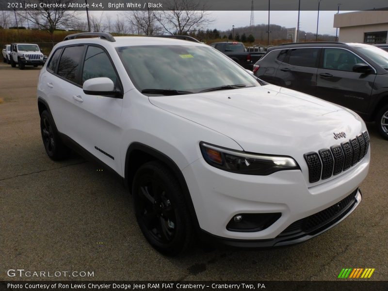 Bright White / Black 2021 Jeep Cherokee Altitude 4x4