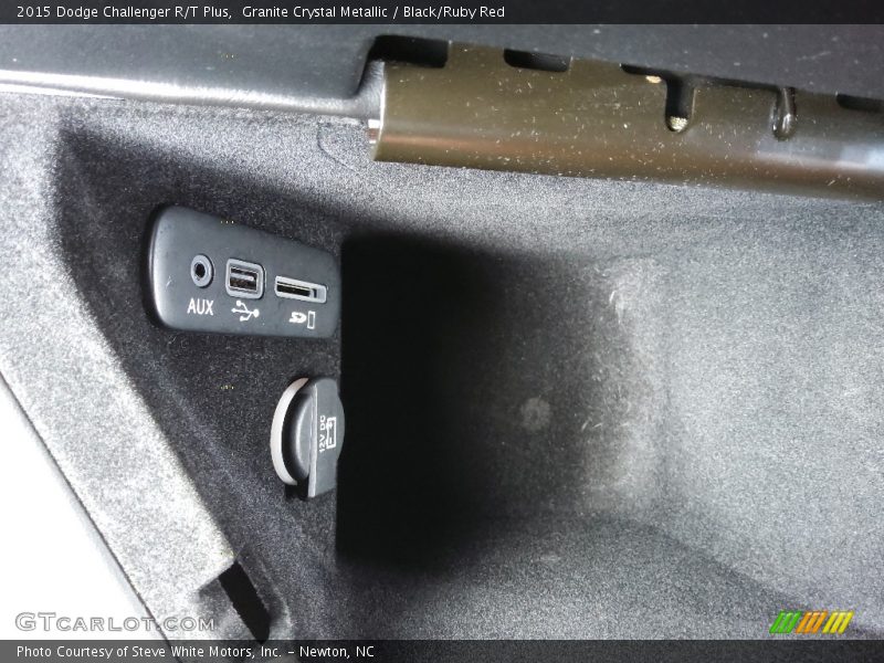 Granite Crystal Metallic / Black/Ruby Red 2015 Dodge Challenger R/T Plus