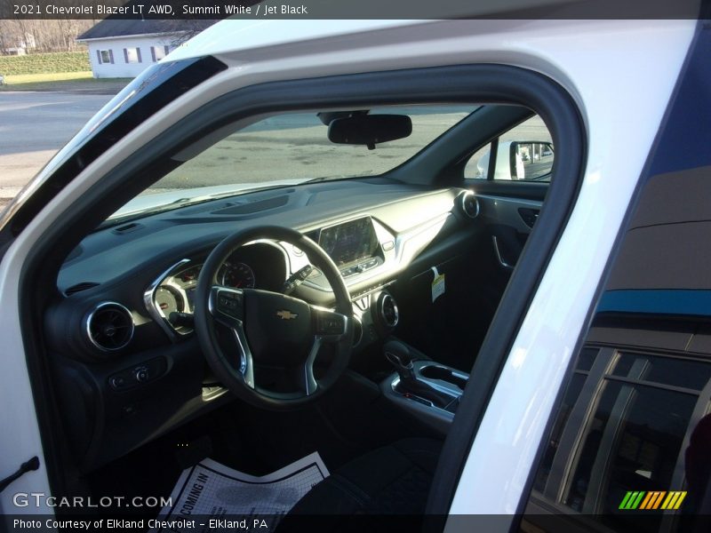 Summit White / Jet Black 2021 Chevrolet Blazer LT AWD