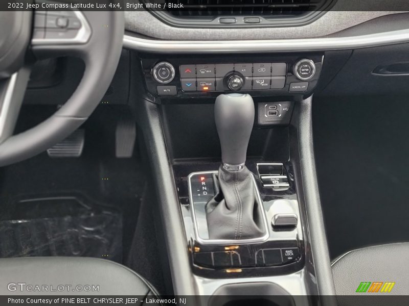 Bright White / Black 2022 Jeep Compass Latitude Lux 4x4