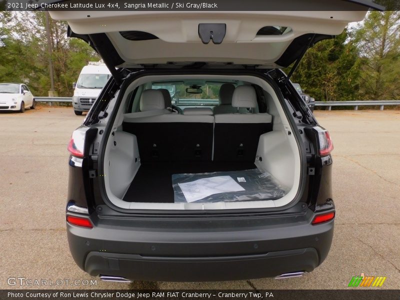 Sangria Metallic / Ski Gray/Black 2021 Jeep Cherokee Latitude Lux 4x4
