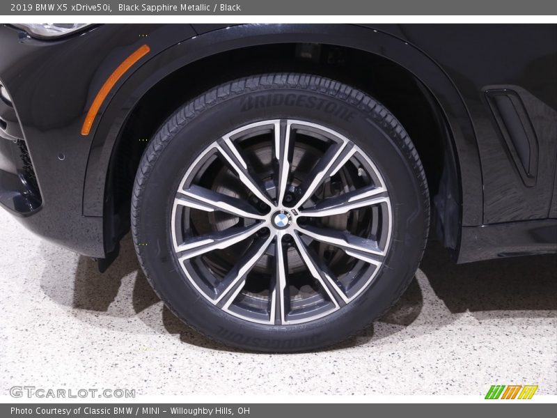 Black Sapphire Metallic / Black 2019 BMW X5 xDrive50i