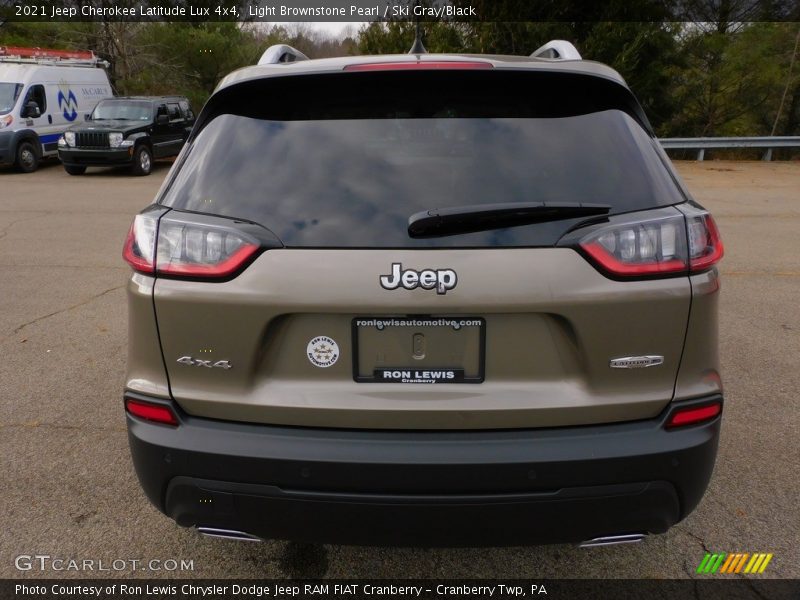Light Brownstone Pearl / Ski Gray/Black 2021 Jeep Cherokee Latitude Lux 4x4
