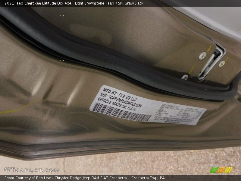 Light Brownstone Pearl / Ski Gray/Black 2021 Jeep Cherokee Latitude Lux 4x4