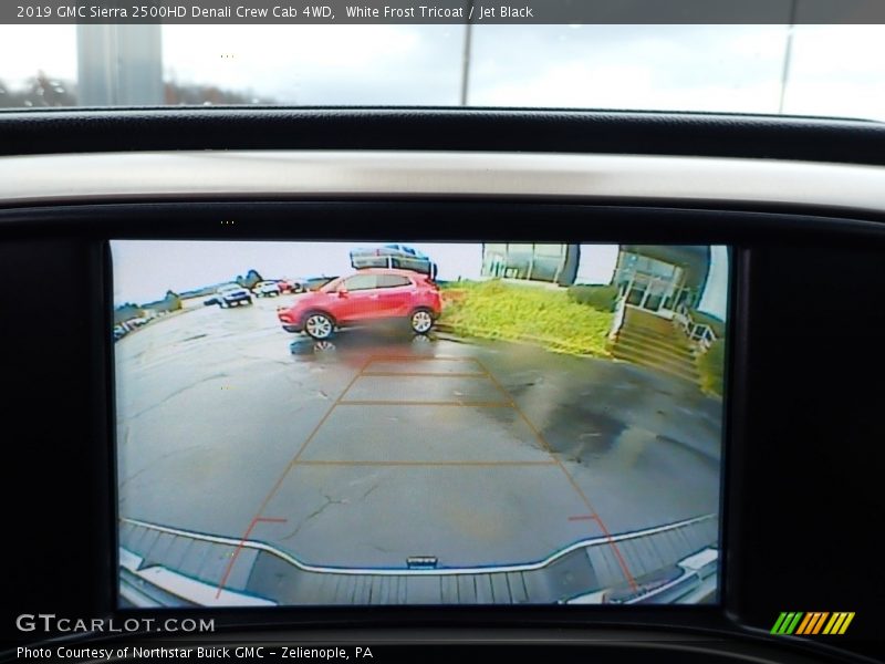 White Frost Tricoat / Jet Black 2019 GMC Sierra 2500HD Denali Crew Cab 4WD