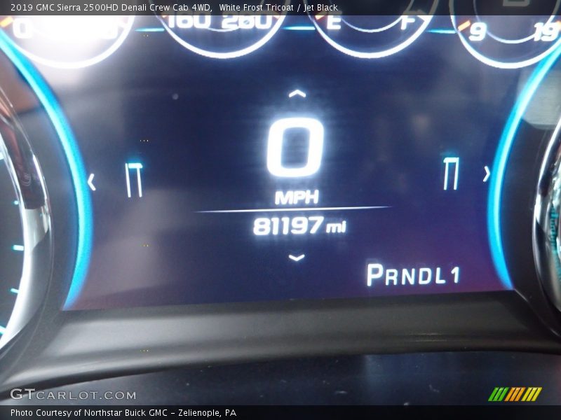White Frost Tricoat / Jet Black 2019 GMC Sierra 2500HD Denali Crew Cab 4WD