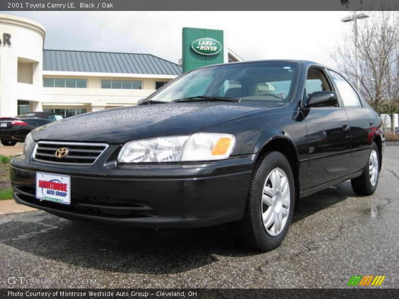 Black / Oak 2001 Toyota Camry LE