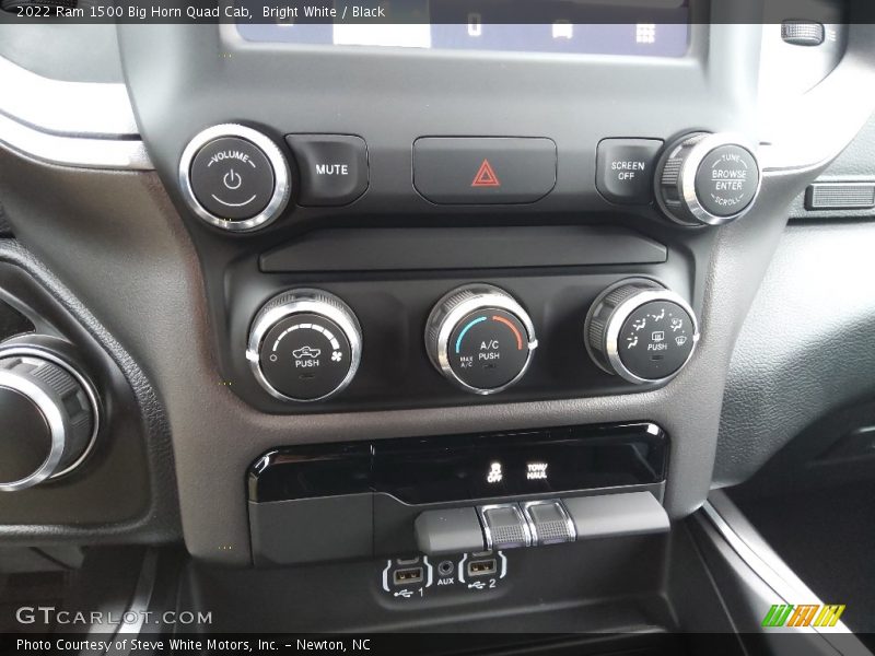 Bright White / Black 2022 Ram 1500 Big Horn Quad Cab