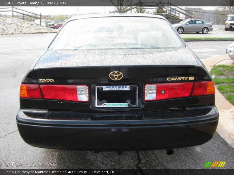 Black / Oak 2001 Toyota Camry LE