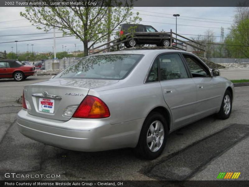 Lunar Mist Metallic / Grey 2002 Toyota Avalon XL
