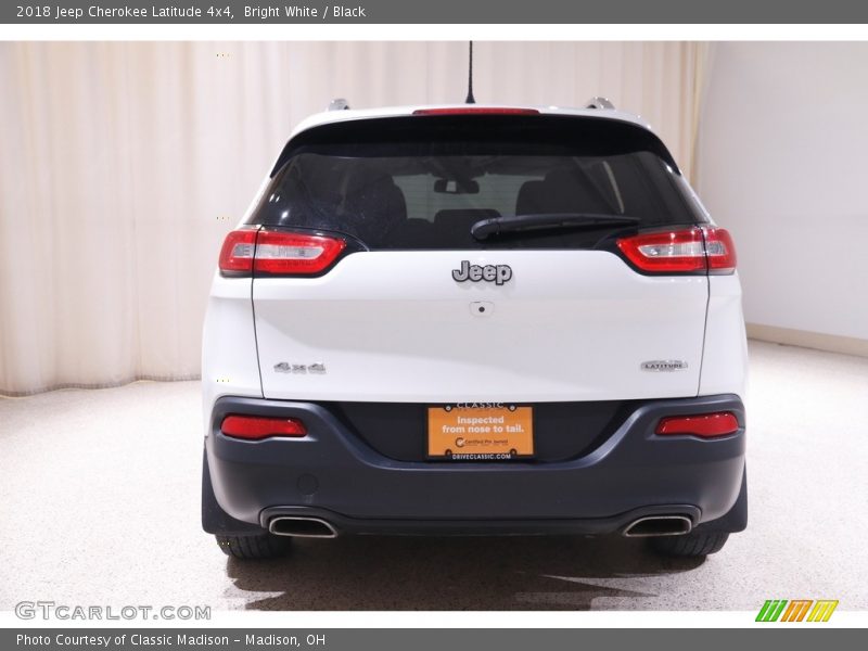 Bright White / Black 2018 Jeep Cherokee Latitude 4x4