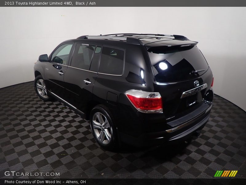 Black / Ash 2013 Toyota Highlander Limited 4WD