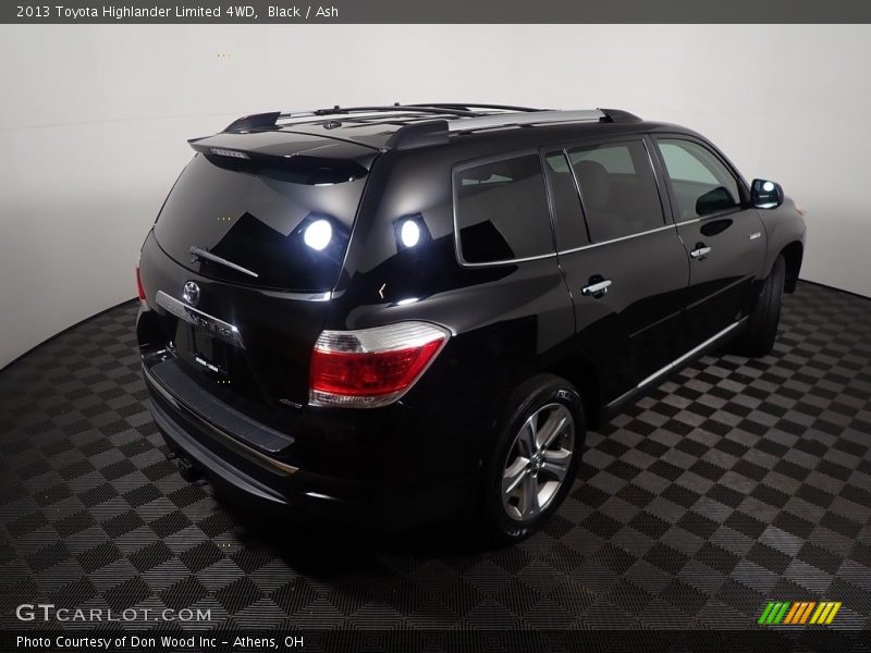 Black / Ash 2013 Toyota Highlander Limited 4WD