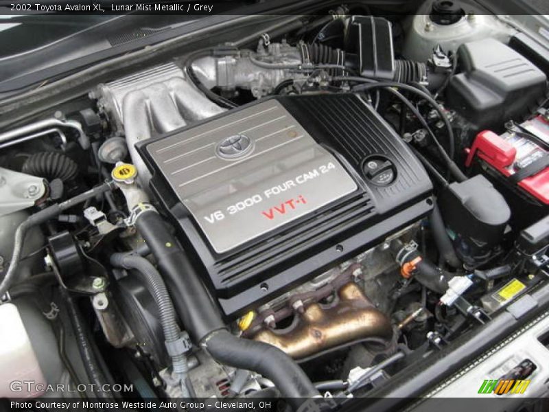 Lunar Mist Metallic / Grey 2002 Toyota Avalon XL