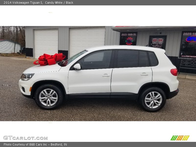 Candy White / Black 2014 Volkswagen Tiguan S