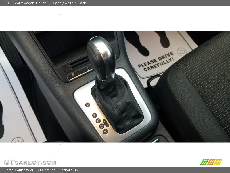 Candy White / Black 2014 Volkswagen Tiguan S