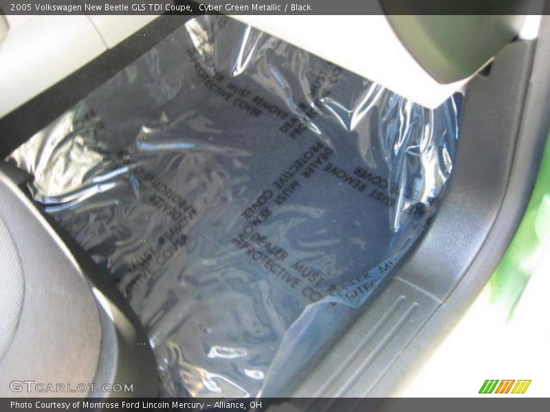 Cyber Green Metallic / Black 2005 Volkswagen New Beetle GLS TDI Coupe