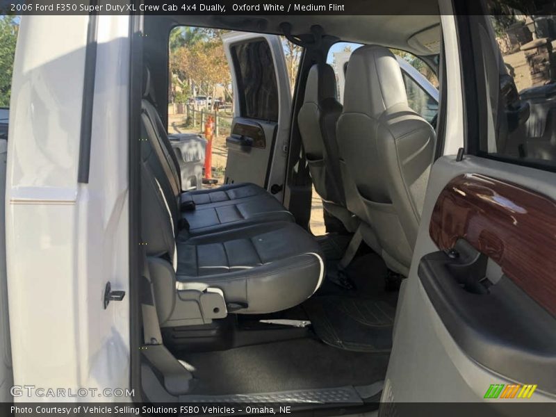 Oxford White / Medium Flint 2006 Ford F350 Super Duty XL Crew Cab 4x4 Dually