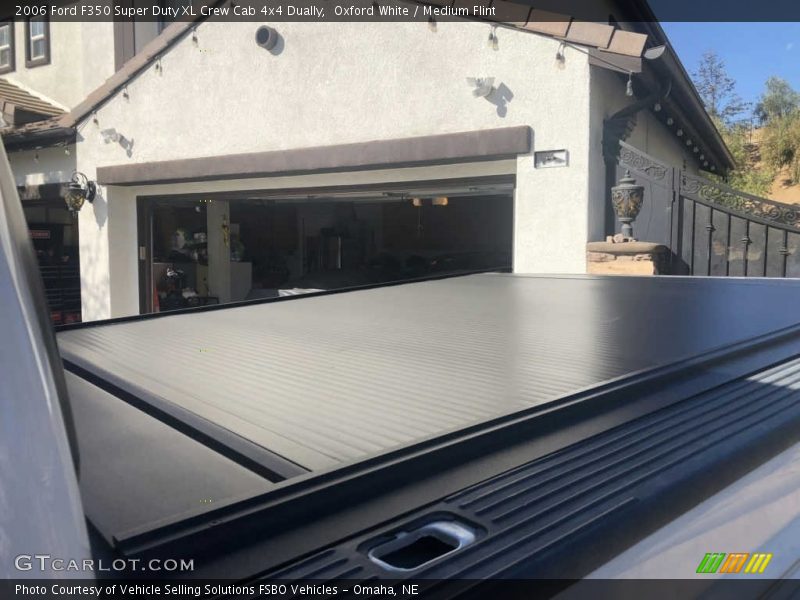 Oxford White / Medium Flint 2006 Ford F350 Super Duty XL Crew Cab 4x4 Dually