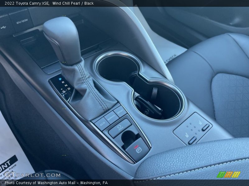 Wind Chill Pearl / Black 2022 Toyota Camry XSE