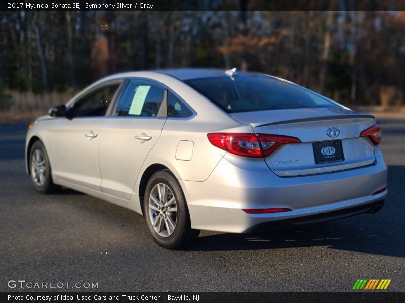 Symphony Silver / Gray 2017 Hyundai Sonata SE