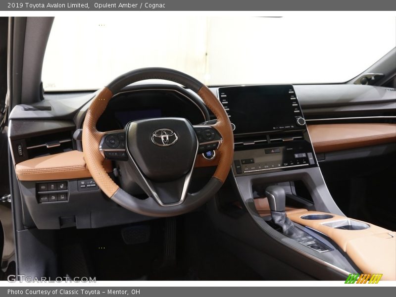 Opulent Amber / Cognac 2019 Toyota Avalon Limited