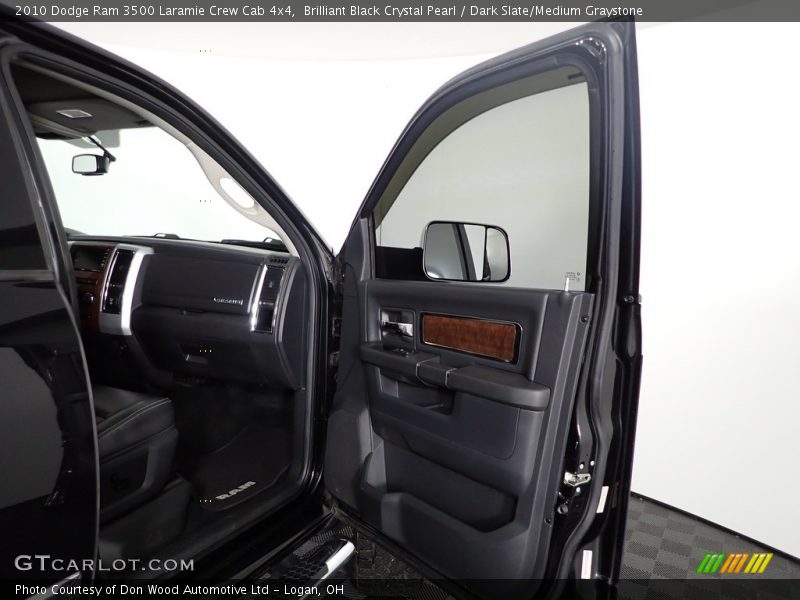 Brilliant Black Crystal Pearl / Dark Slate/Medium Graystone 2010 Dodge Ram 3500 Laramie Crew Cab 4x4