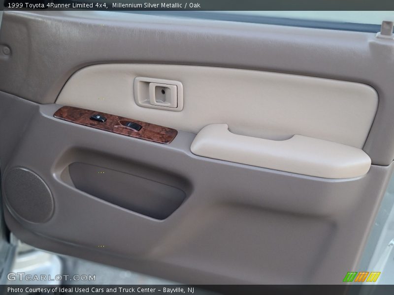 Millennium Silver Metallic / Oak 1999 Toyota 4Runner Limited 4x4