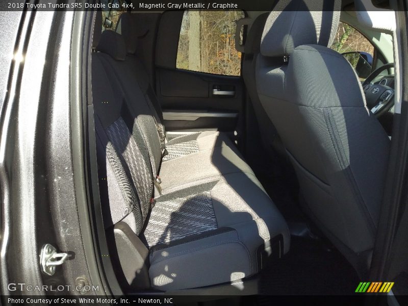 Magnetic Gray Metallic / Graphite 2018 Toyota Tundra SR5 Double Cab 4x4