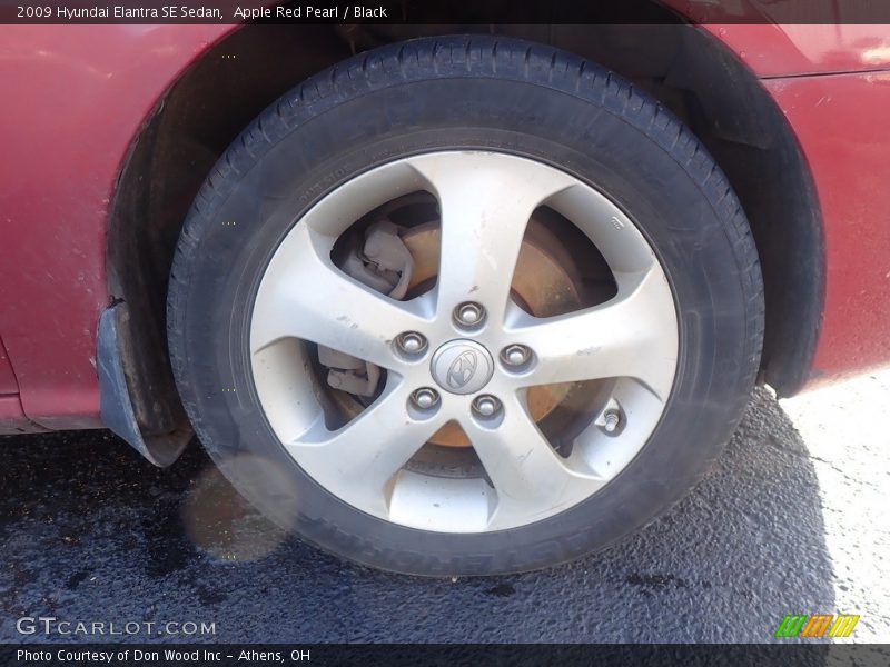 Apple Red Pearl / Black 2009 Hyundai Elantra SE Sedan