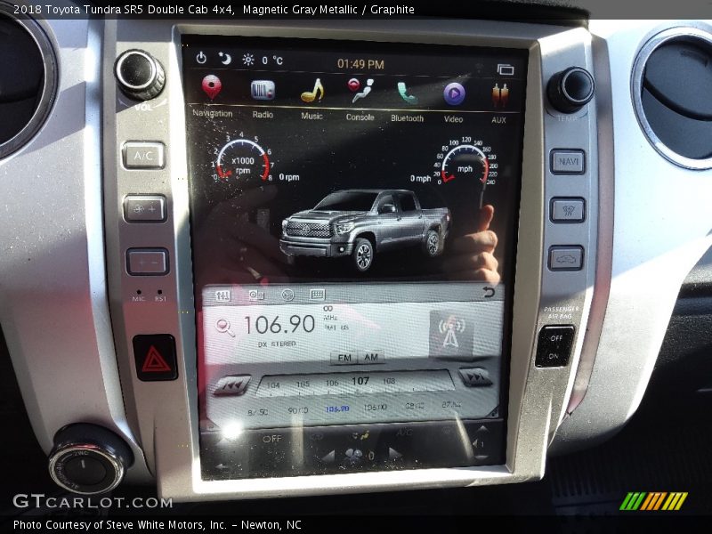Magnetic Gray Metallic / Graphite 2018 Toyota Tundra SR5 Double Cab 4x4