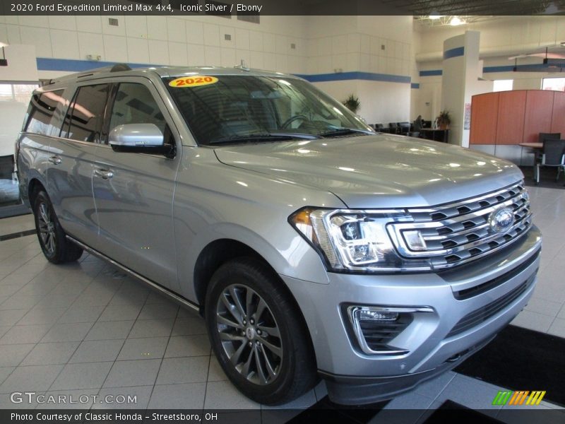 Front 3/4 View of 2020 Expedition Limited Max 4x4