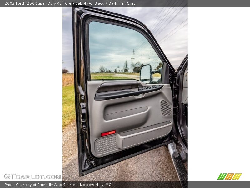 Door Panel of 2003 F250 Super Duty XLT Crew Cab 4x4