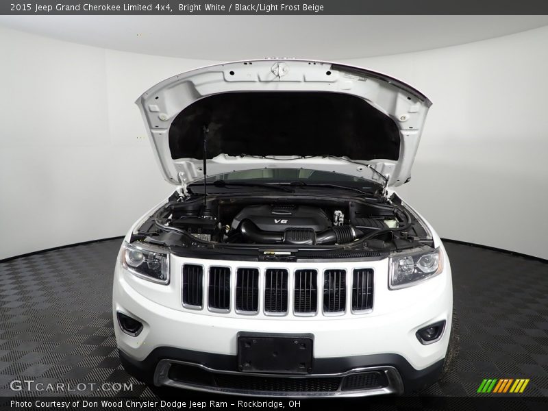 Bright White / Black/Light Frost Beige 2015 Jeep Grand Cherokee Limited 4x4