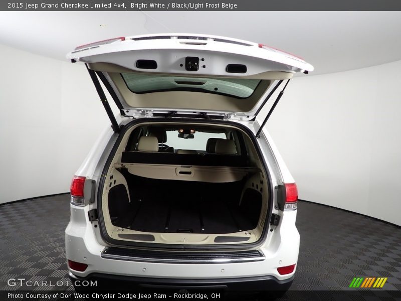 Bright White / Black/Light Frost Beige 2015 Jeep Grand Cherokee Limited 4x4
